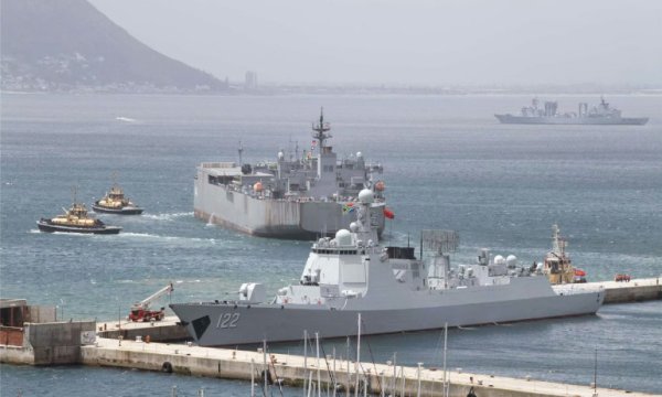 Çin, Rusya ve İran deniz tatbikatları öncesinde Güney Afrika’ya gemiler gönderdi