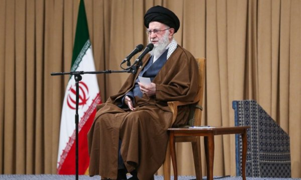 İmam Hamanei’den İran halkına takdir mesajı: Bu, ABD’ye bir uyarıdır