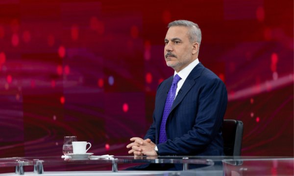 TRT'den Hakan Fidan'a sansür: İran sözlerini çıkardılar