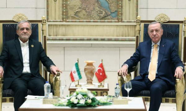 Erdoğan, Pezeşkiyan’la görüştü: Dış müdahaleye karşıyız