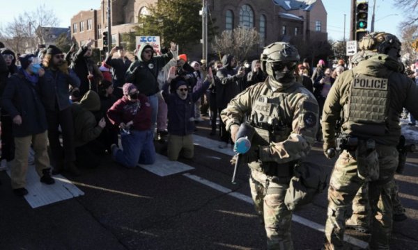 Pentagon, orduya Minnesota’ya konuşlanmaya hazırlanmalarını emretti