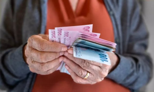 TBMM'de kabul edildi: En düşük emekli aylığı 20 bin lira