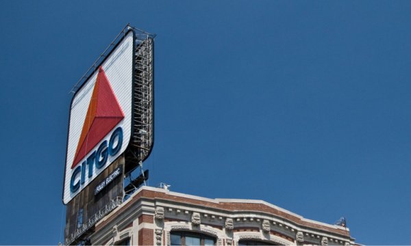 Venezuela çökerken kasayı dolduracak: 'Akbaba finansçı' devrede