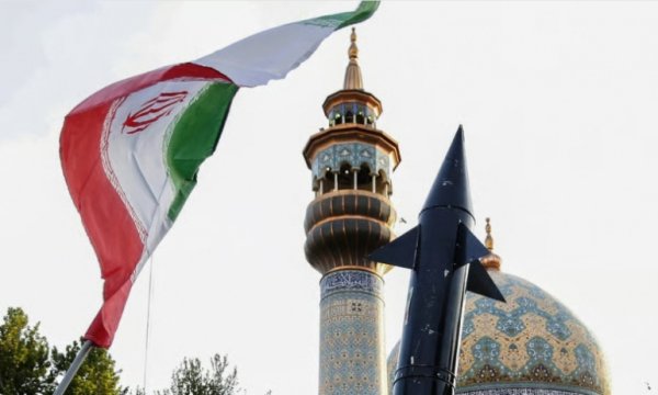 Ynet: İsrail'in İran'daki hedefi ‘rejim değişikliği’