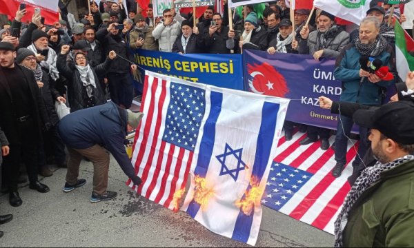 İstanbul’da haydut ABD’ye hayır mitingi