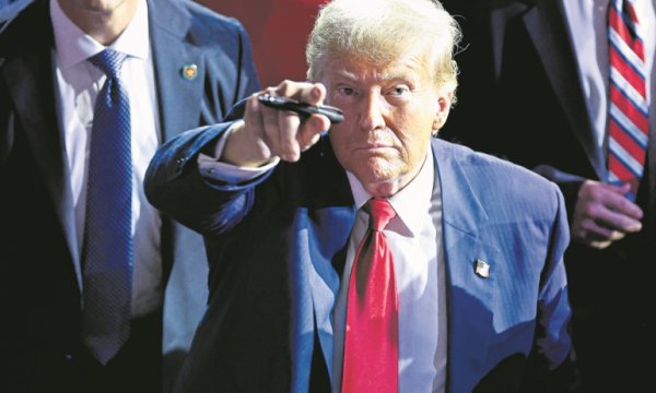 Pedofili Trump’tan Irak'a gözdağı: 'Herkesin ABD’ye ihtiyacı var'
