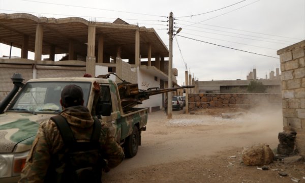 Deraa kızıştı: Busra el-Şam’da sokağa çıkma yasağı