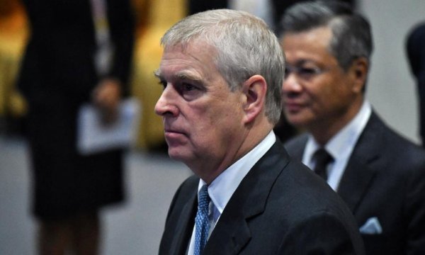 İngiltere’de Epstein depremi: Prens Andrew gözaltında