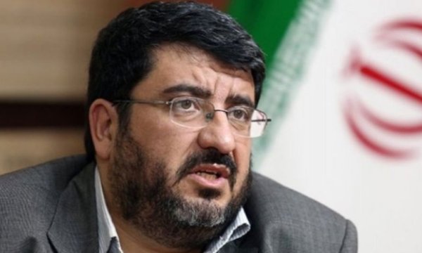 İranlı profesör: ABD budur, ya küçük kızlara tecavüz ederler, ya da onları bombalarlar...