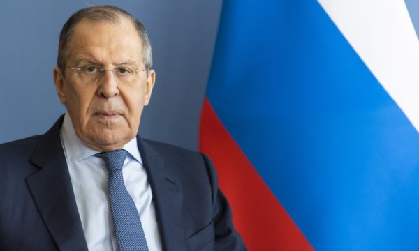 Lavrov'da Arap ülkelerine; İran’ın karşılık hakkını reddetmek, ABD-İsrail saldırganlığını desteklemektir