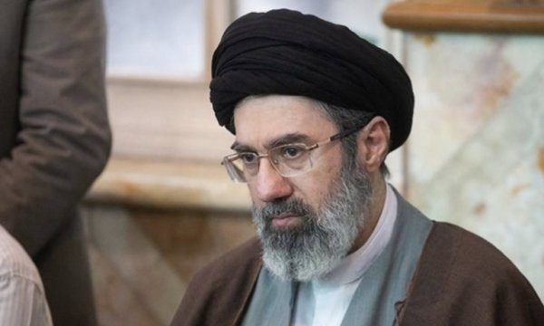 Devrim Lideri Seyyid Mücteba’nın halka hitaben ilk mesajı