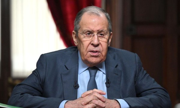 Lavrov’dan Arap dünyasına rest: "İran’ı değil, saldırganları kınayın"