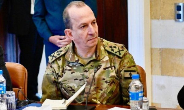 Lübnan ordusunda vatansever subaylardan hükümete muhtıra
