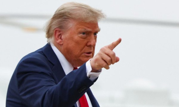 Trump’ın danışmanı: Savaş uzarsa İsrail yok olabilir