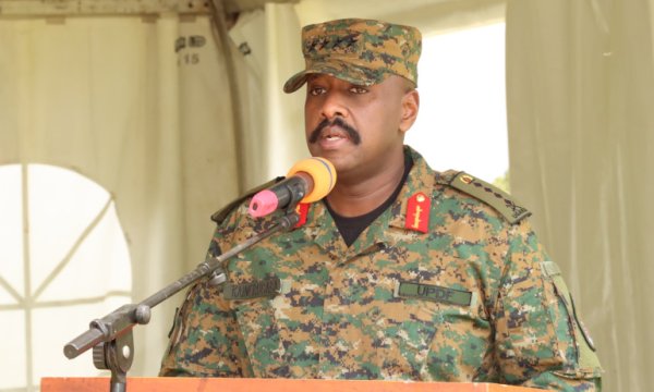 Uganda'dan Siyonizm'e uşaklık itirafı!