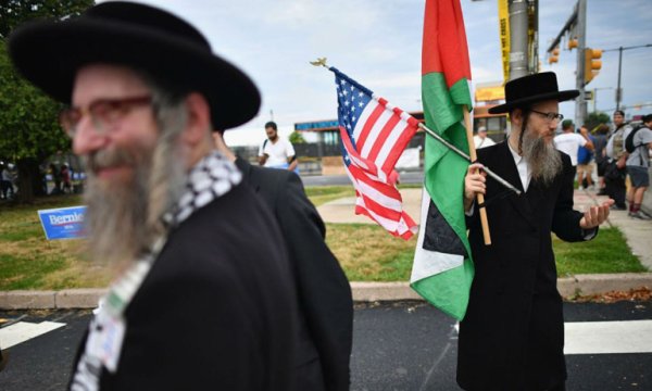 Amerikan Yahudileri savaşa da İsrail'e koşulsuz desteğe de karşı