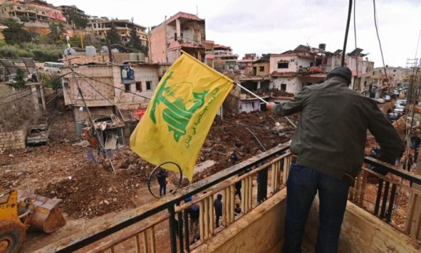İşgalci İsrail ordusu, Hizbullah’ı silahsızlandırma hedefinden geri adım attı