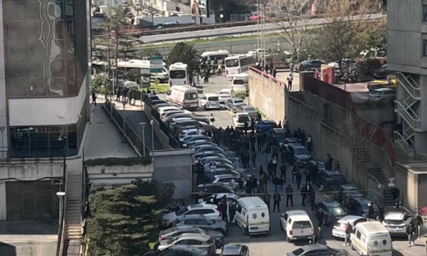 Beşiktaş’taki saldırıya ilişkin gözaltı sayısı 5'e çıktı 
