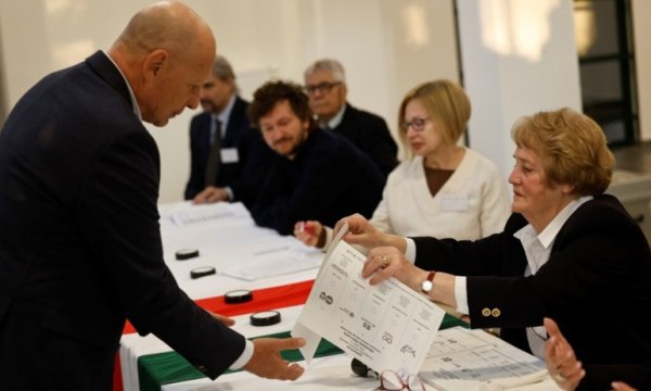 Macaristan sandık başında: Orban’ın 16 yıllık iktidarı kritik sınavda