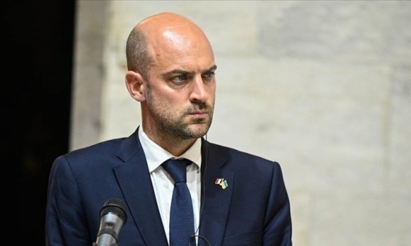 Fransa'dan İsrail’e muhtıra: 'Bitmek bilmeyen savaşlardan vazgeçin'