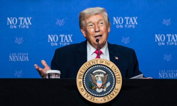 Axios: Trump, İran ile ateşkesi yeni dini liderin kararı için uzattı