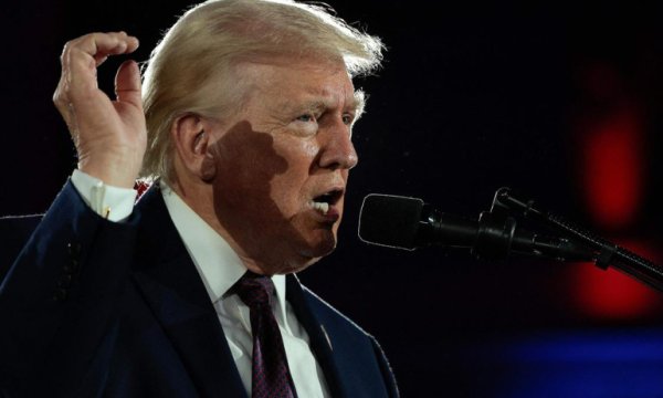 İran'ın resti Trump'ı korkuttu: Ateşkesi uzattı