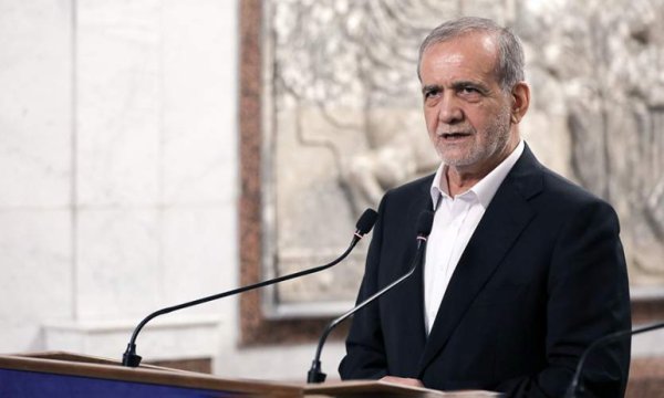 Pezeşkiyan'dan ABD'ye "teslimiyet" tepkisi: İranlılar güce boyun eğmez