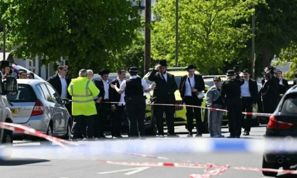 Londra'da Yahudilere bıçaklı saldırı