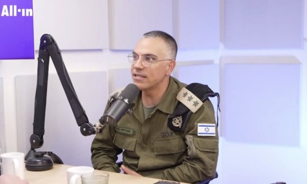 Siyonist istihbaratçı: Müslümanları manipüle için nasıl çalışıyoruz?