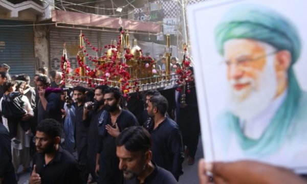 BAE’de Şii avı: Binlerce Pakistanlı işçi hedefte