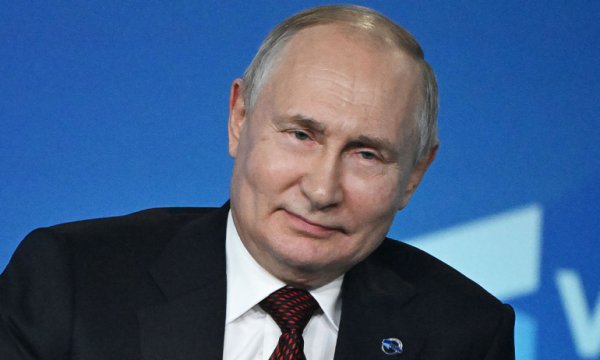 Putin, Kazan'da İslam dünyasına seslendi: "İş birliğini derinleştireceğiz!"