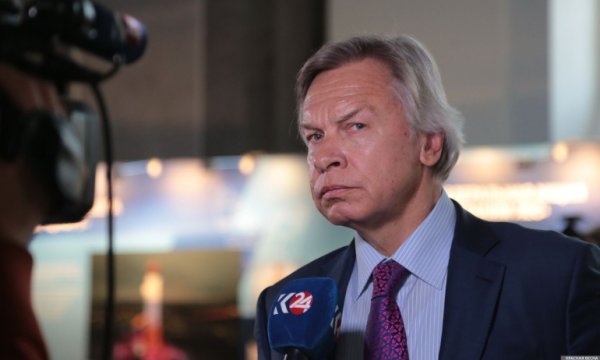 Rus Senatör: ABD'nin, İran'ın uranyumunu ele geçirmesi mümkün değil