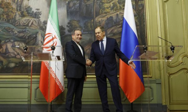 Lavrov ve Arakçi, İran’ın nükleer programını görüştü