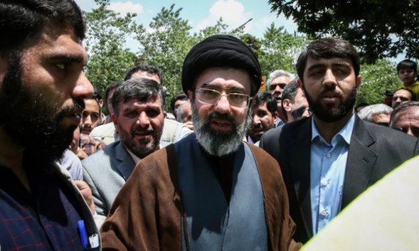 Ayetullah Mücteba Hamenei: ABD'nin artık bölgede güvenli üssü olmayacak