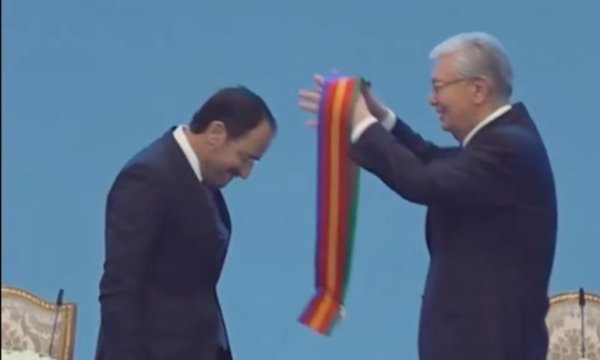 Kazakistan'dan Güney Kıbrıs'a 'birinci derece dostluk nişanı'