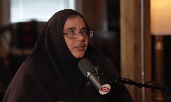 Kilisede Siyonist sansür: İsrail'in suçlarını anlatan Rahibe'ye konuşma yasağı