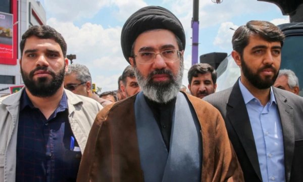 İslam Devrimi Lideri Hamaney'den İsrail mesajı: Siyonist rejimin nefesi tükendi
