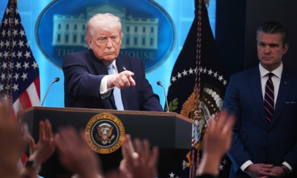 Trump: İran'ın balistik füzelerini sorun etmem adil olmaz