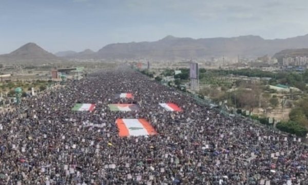 Yemen'de milyonlar meydanlara indi