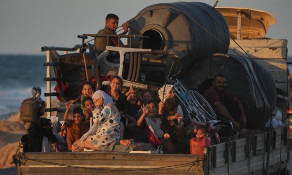 NATO zirvesine bir de böyle bakın: Mazlum Filistin nerede kaldı…