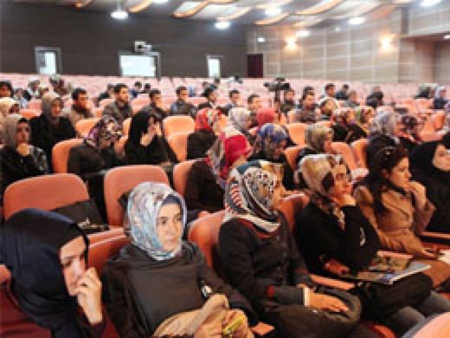 'Hz. Peygamberin Öğretim Metotları' Konulu Konferans
