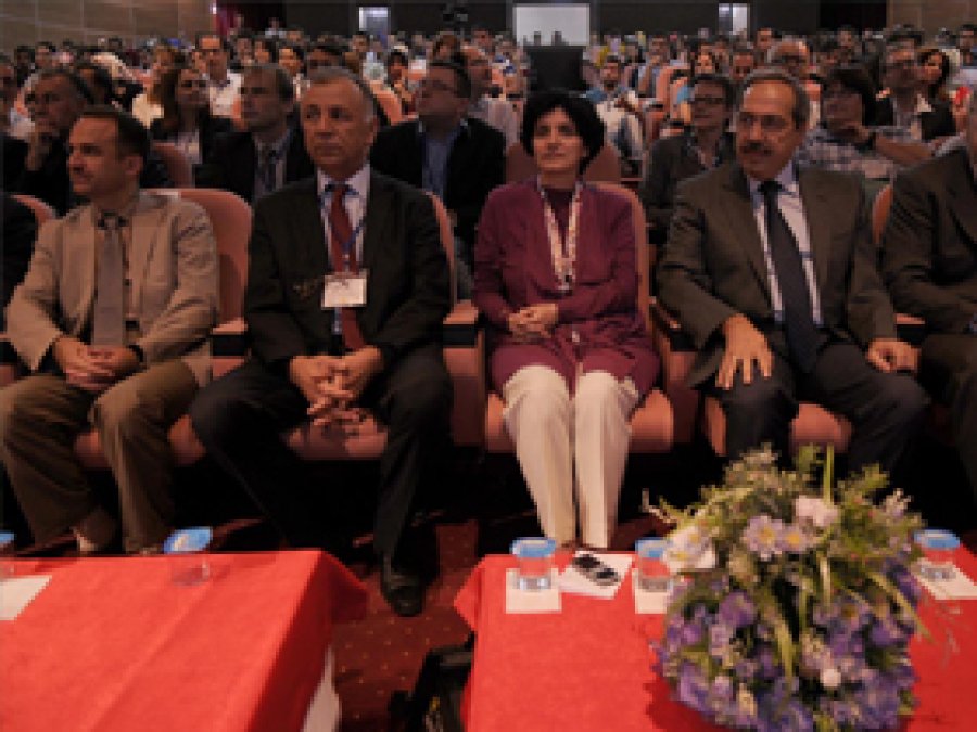 D.Ü'de 'İPALTE 2013' Kongresi Başladı