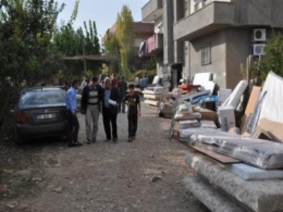 Mehir Vakfı'ndan Damat Adaylarına Çeyiz Yardımı