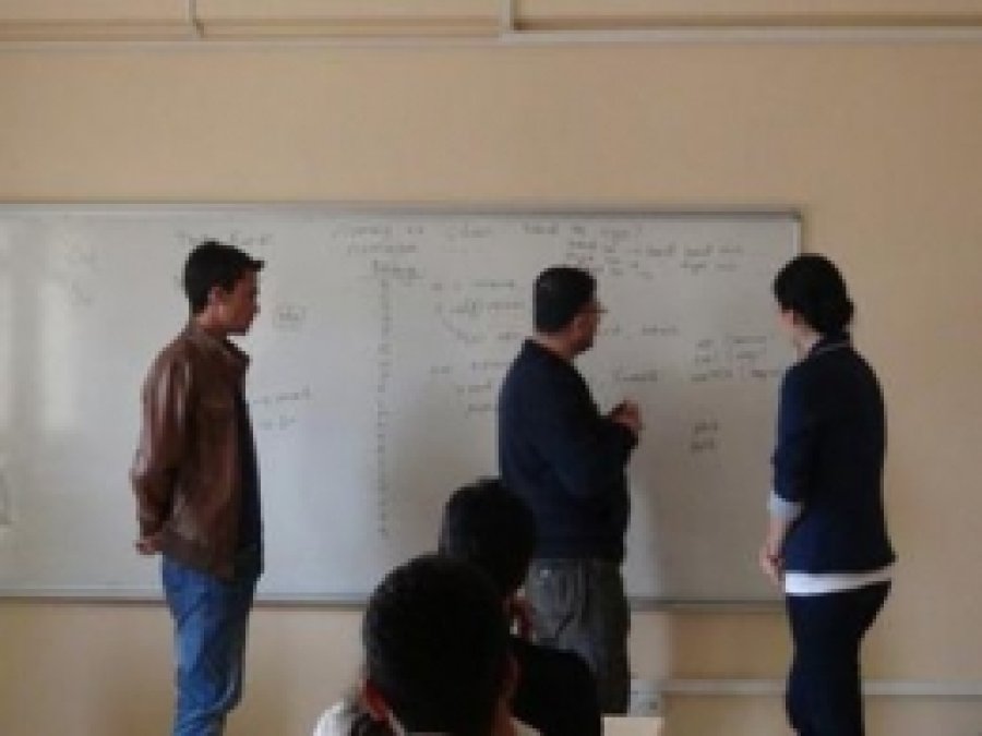 Nusaybin MYO'da Kürt Dili Dersi Veriliyor 