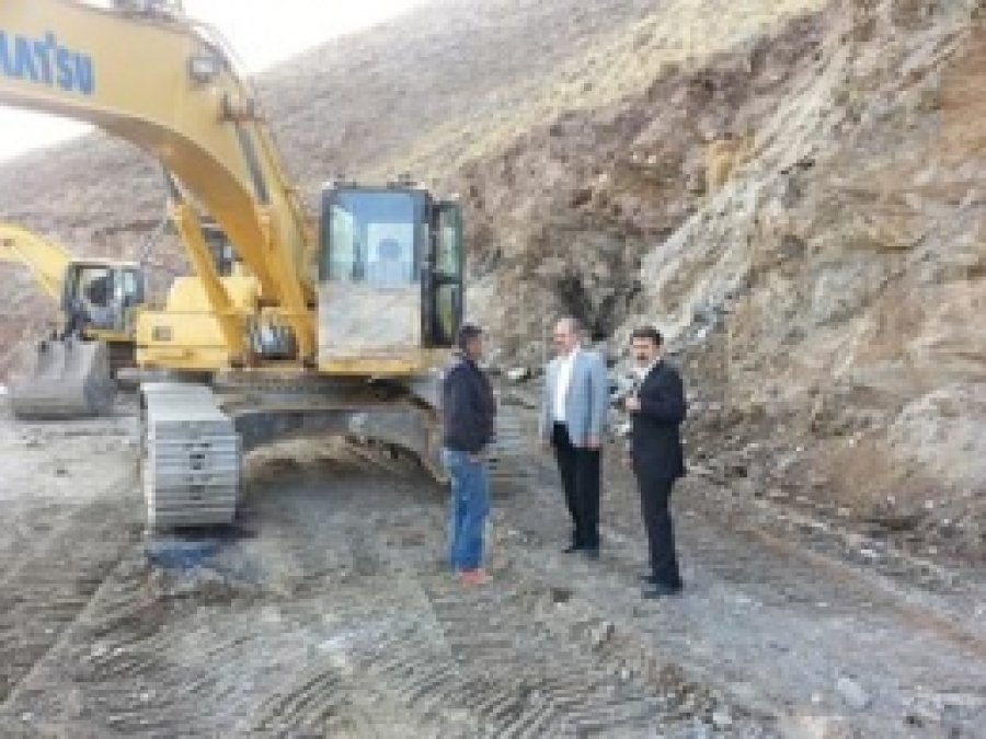 Muş Valisi Köy Ve Belde Yollarını İnceledi