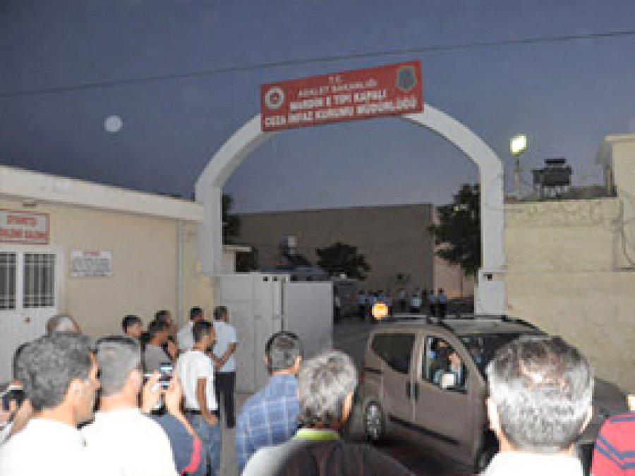 38 Tutuklu Mardin'den Tekirdağ'a Nakledildi