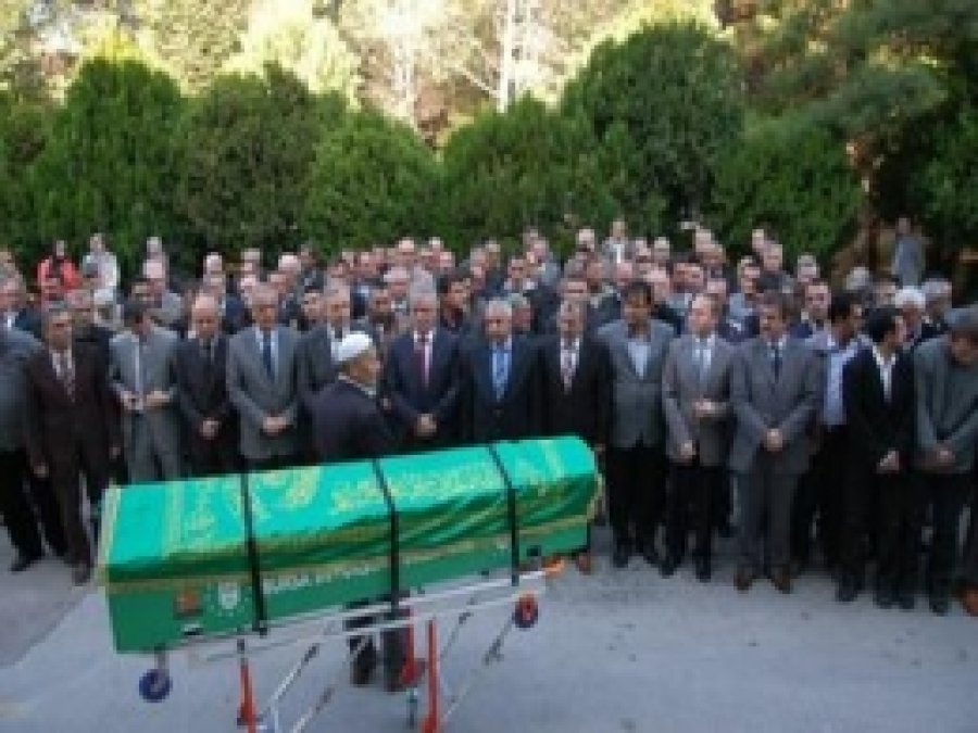 Kalp Krizi Geçiren Şantiye Şefi Hayatını Kaybetti 
