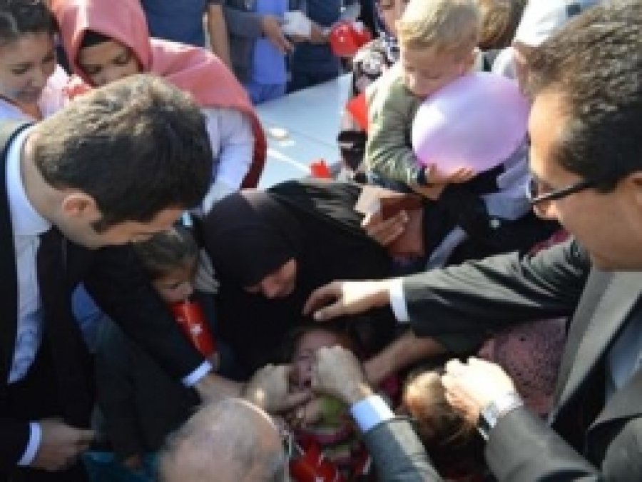 Suriyeli Çocuklara Çocuk Felci Aşısı Yapıldı 