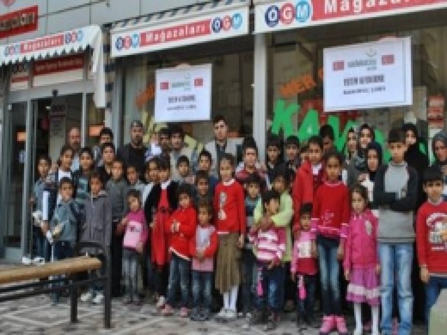 Şanlıurfa'da 80 Yetim Giydirildi