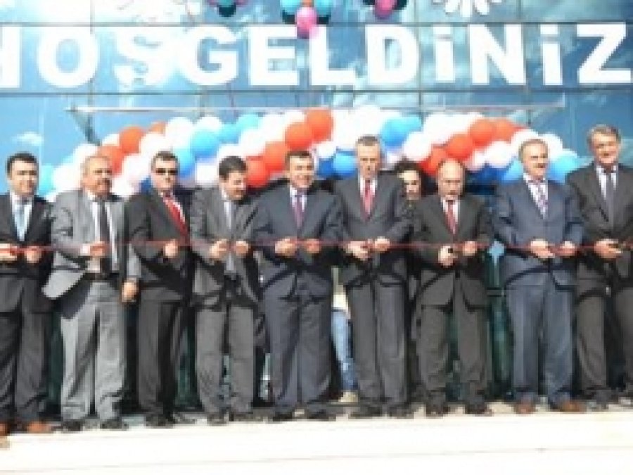 Manisa'da Okul Açılışı